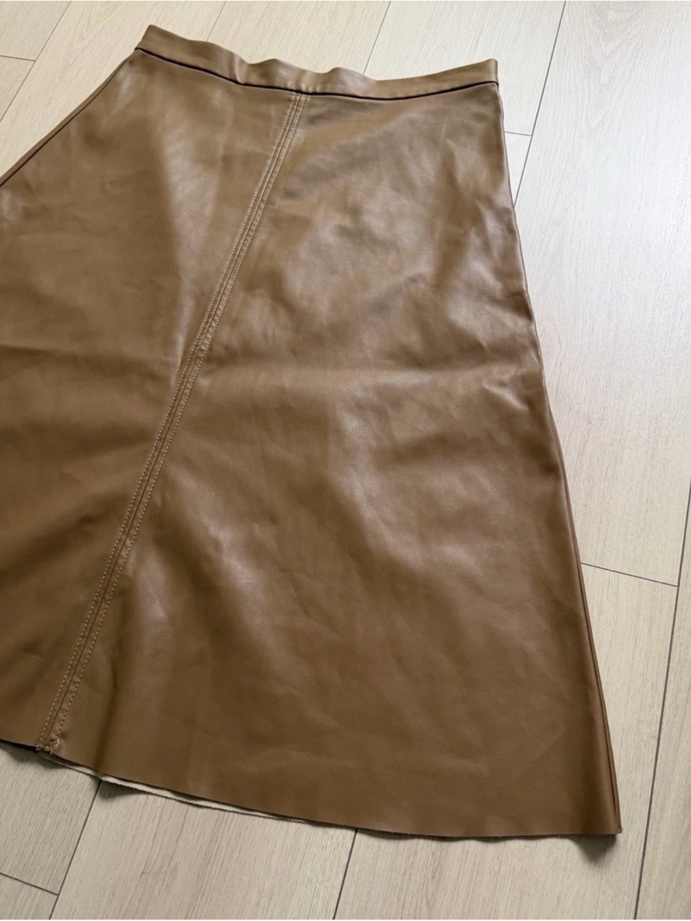 H&M Tan Faux Leather A-Line Skirt - Picture 2 of 10